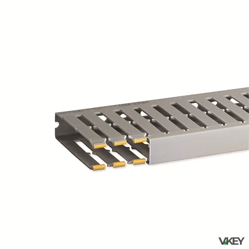 Canaletta con coestruso morbido modulo 20 feritoia 8 grigio T1-N 25x100 G | Hager-Bocchiotti